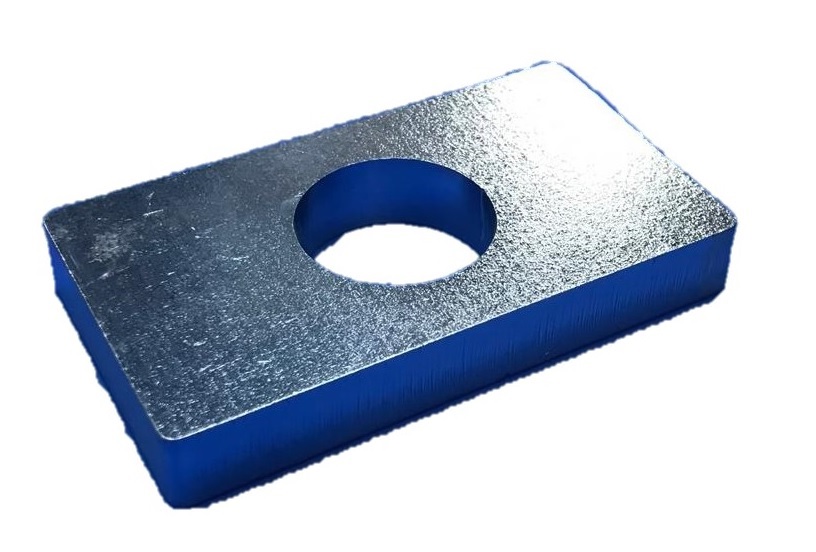 Sliding block under leaf picking cart